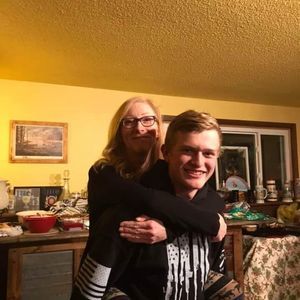 Meet your Posher, Hunter